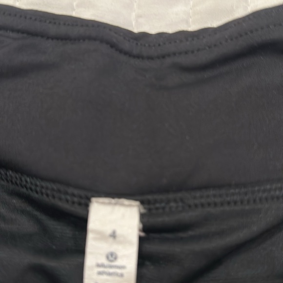 Lululemon Speed Short - Size 4 Florence lace prin… - Picture 5 of 5